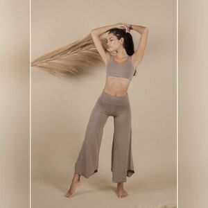 Indigo Luna 🩶✨ Layla Flares in Sable